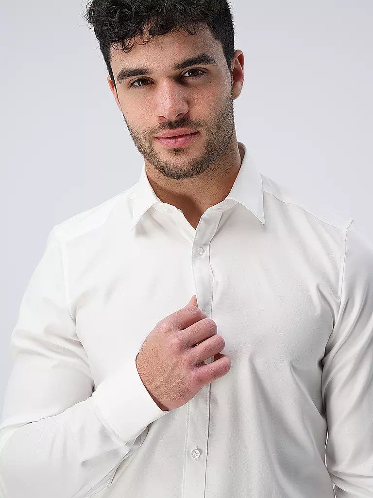 OLYMP LEVEL FIVE | Camisa Body Fit de Manga Extralarga | Crema