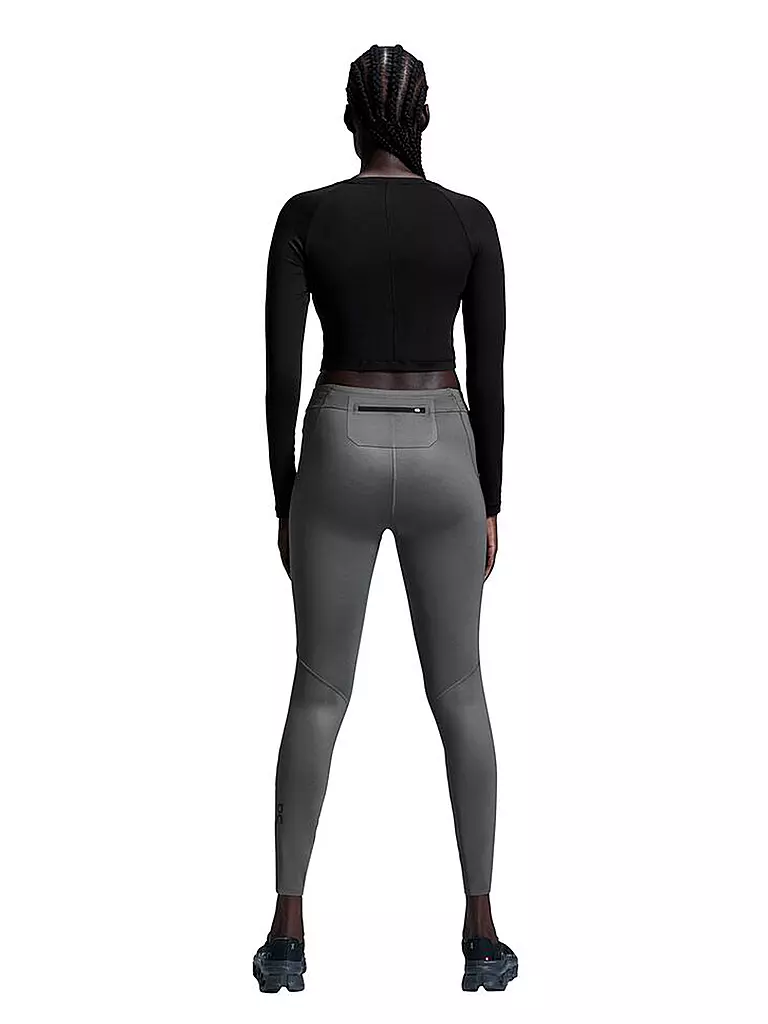 ON | Camiseta de manga larga con corte cropped | Negro