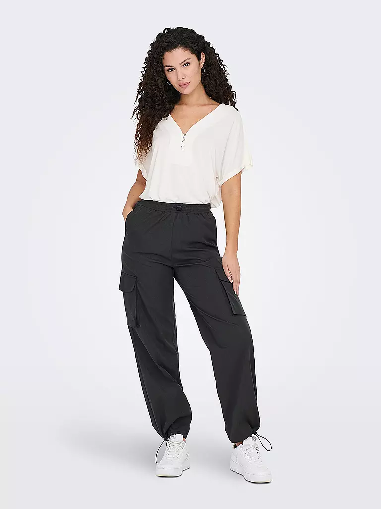 ONLY | Pantalón cargo ONLCASHI | schwarz