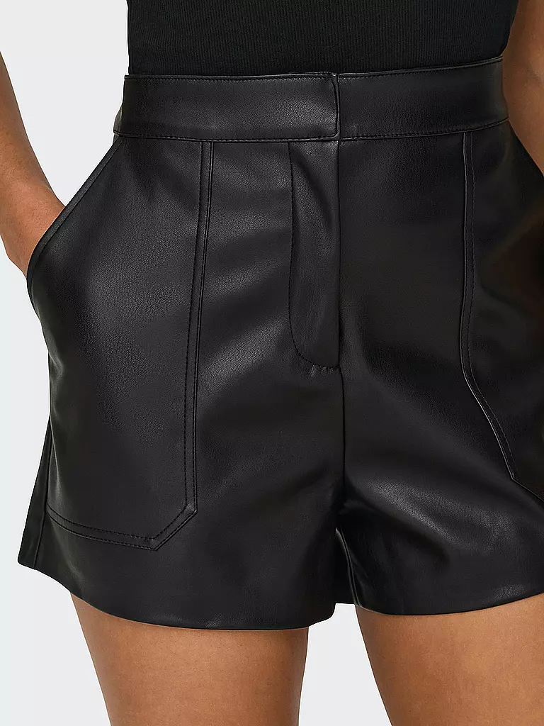 ONLY | Shorts de efecto cuero ONLTRICIA | 