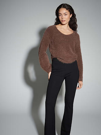 OPUS | Nombre del producto: Pantalón de corte acampanado ERJA COSMIC