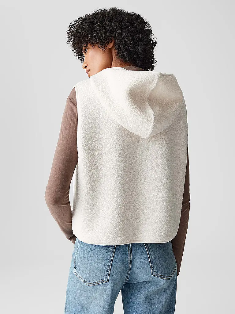 OPUS | Capa - Poncho AKAPU |