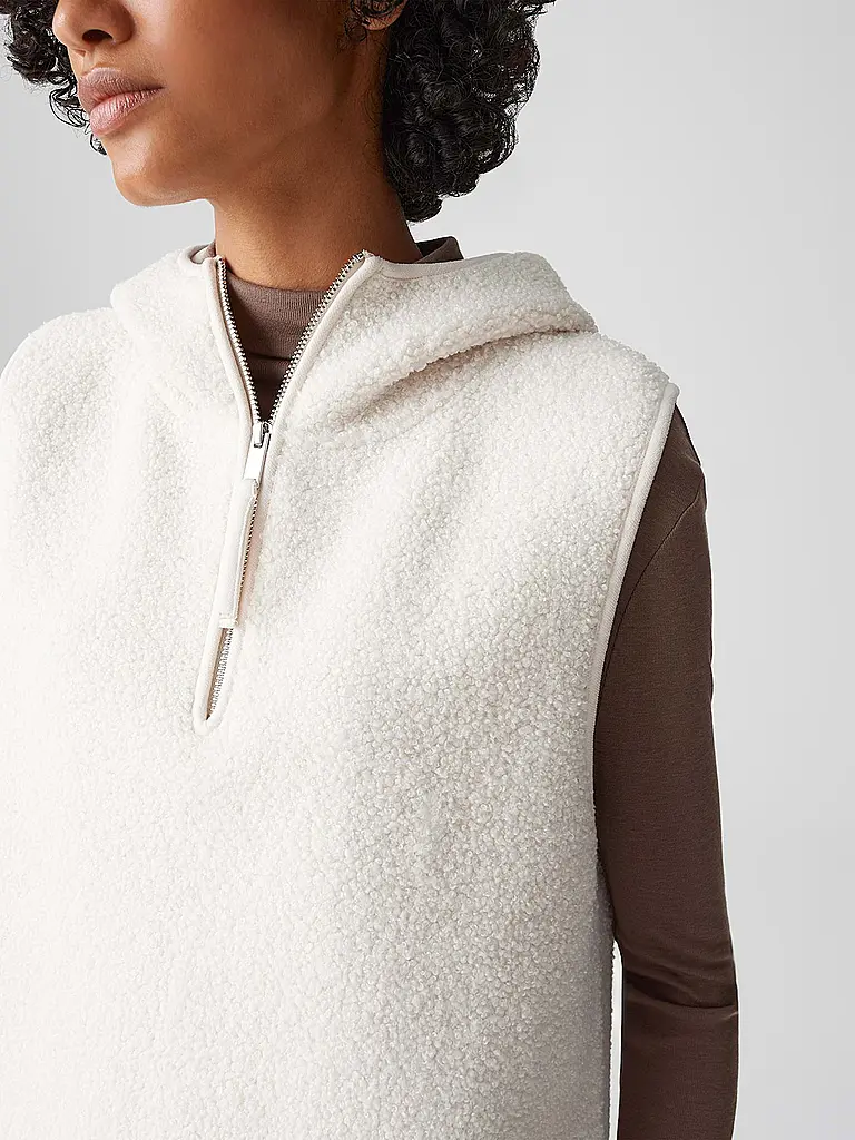 OPUS | Capa - Poncho AKAPU |