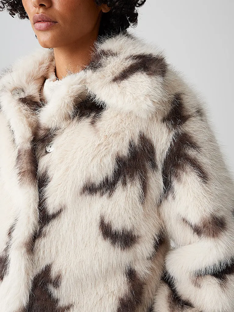 OPUS | Chaqueta con aspecto de piel HAJORA | Beige