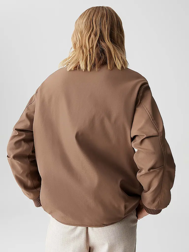 OPUS | Chaqueta con aspecto de piel HULDA | Marrón