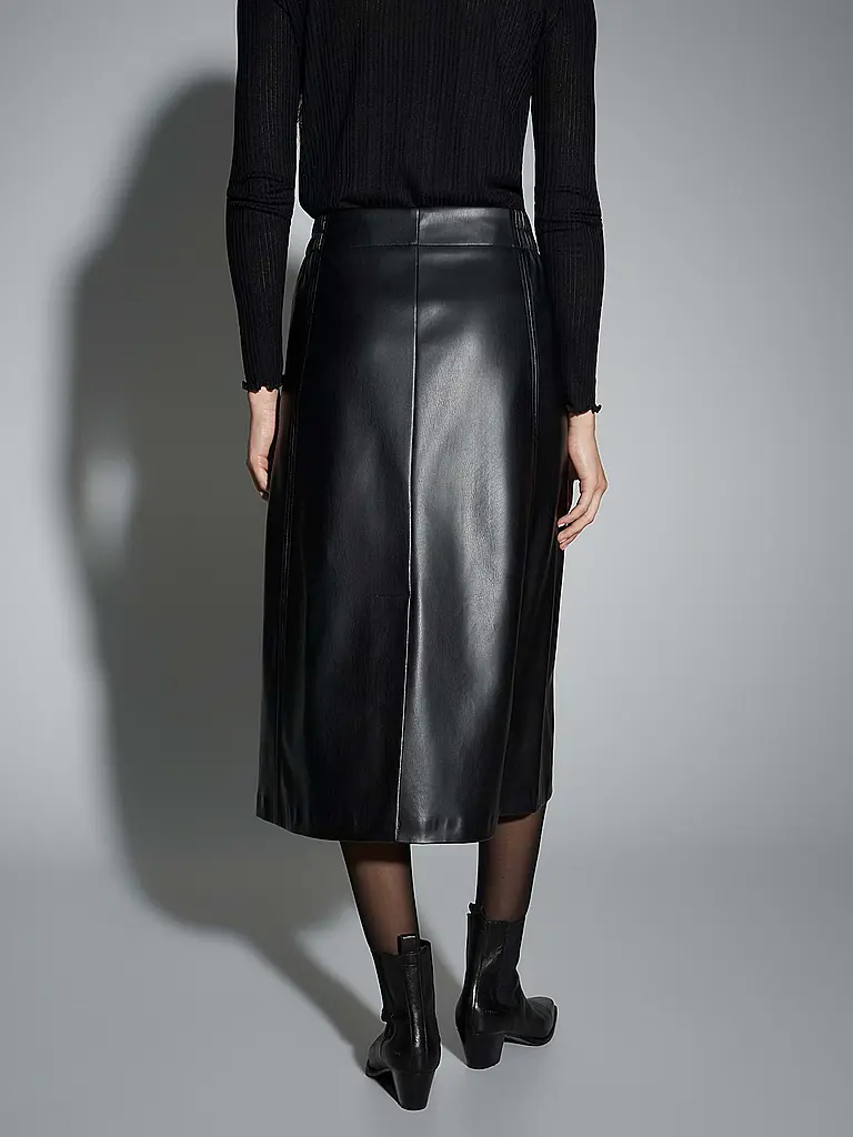 OPUS | Falda de efecto cuero ROGA | Negro