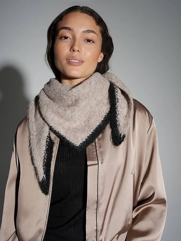 OPUS | Producto: Tuch AMARS | 