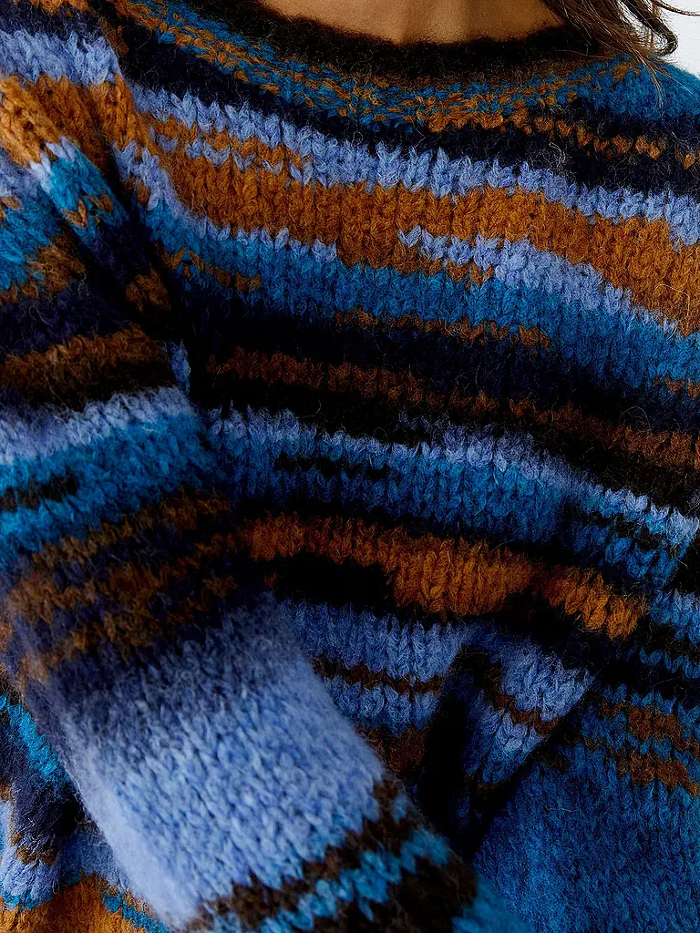 OUÍ | Jersey | 