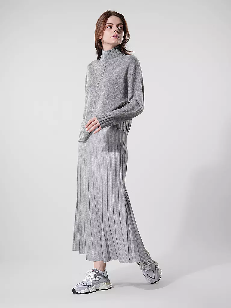 OUÍ | Strickrock | Gris claro