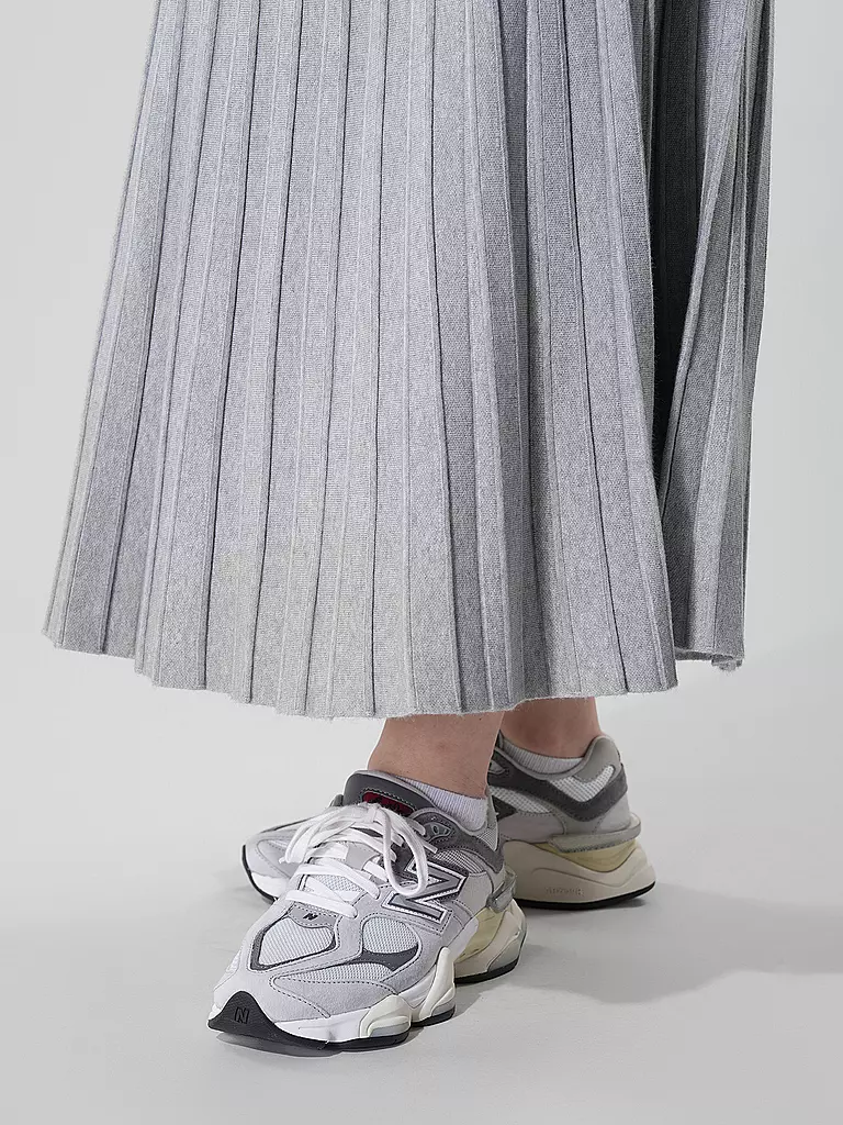 OUÍ | Strickrock | Gris claro