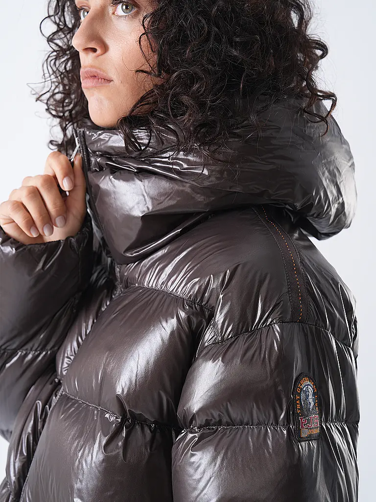 PARAJUMPERS | Abrigo acolchado de plumón IVONNE | Marrón