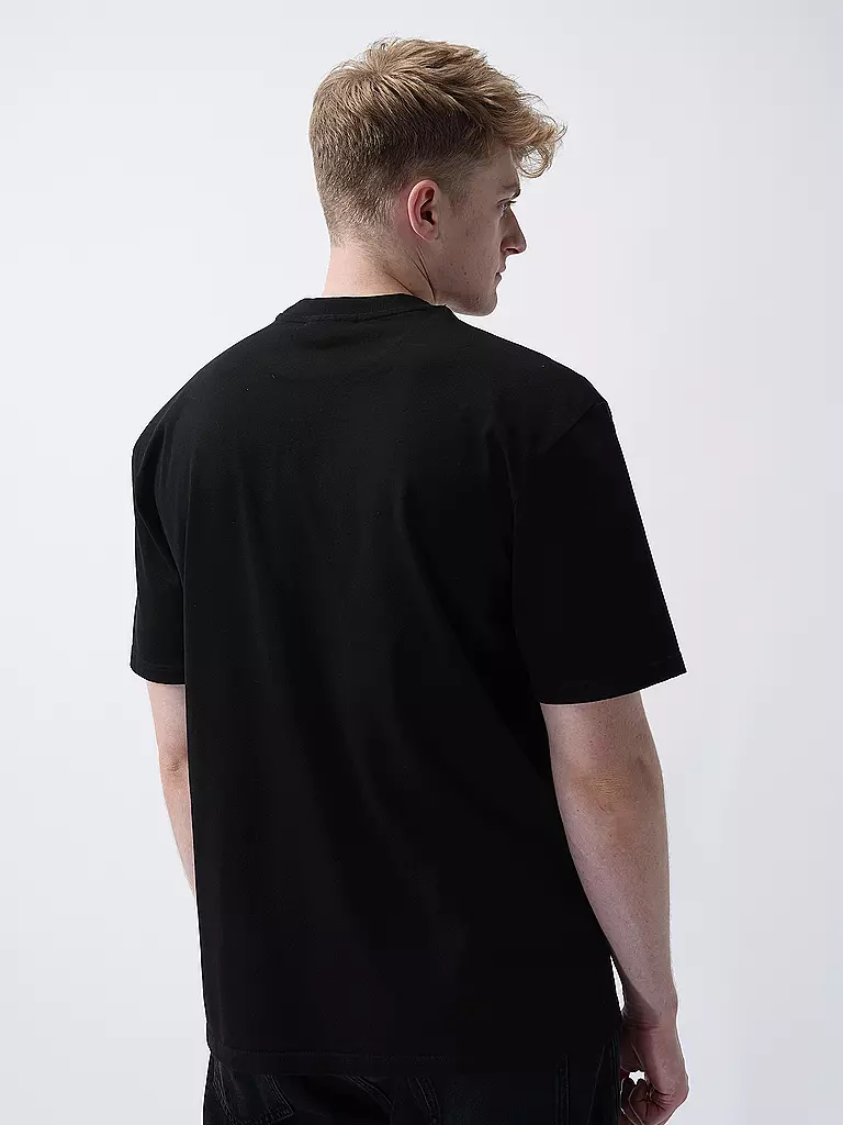 PEGADOR | T-Shirt  | Negro