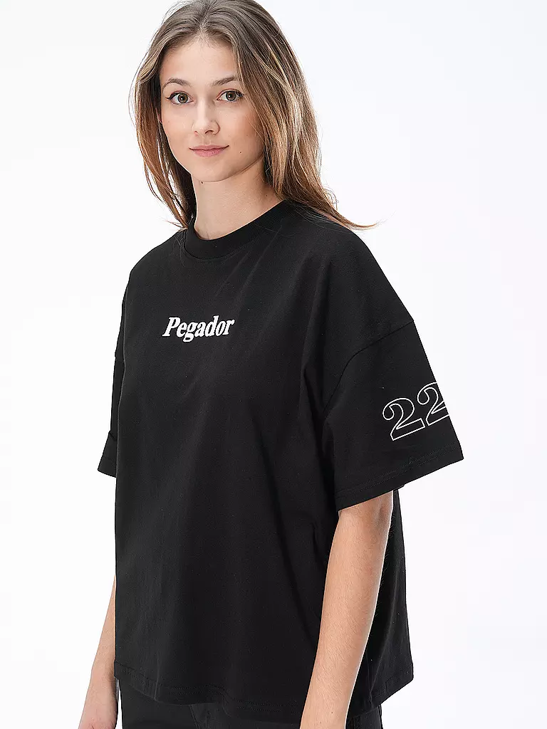 PEGADOR | T-Shirt | Negro