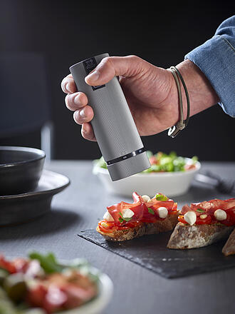 PEUGEOT | Molinillo de pimienta eléctrico ELECTRIC LINE 15cm Carbon