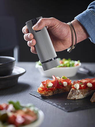 PEUGEOT | Juego de molinillos eléctricos recargables de sal y pimienta de 15 cm ELECTRIC-DUO LINE Carbon Alu