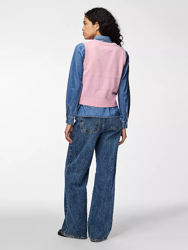 PIECES | Pullunder PCJOLLY XMAS
Marke: PIECES
Farbe: rosa
Kategorien: Moda,Mujer
Largo de la manga: sin mangas
Escote: Cuello en V
Material: Poliacrílico / Acrílico,Punto
Diseño: Estampado completo
Corte (Prenda exterior): Regular |