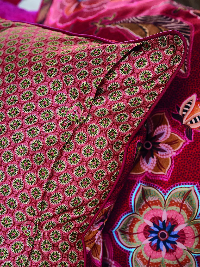 PIP STUDIO | Cojín relleno MATATA 53x53cm Rojo | 
