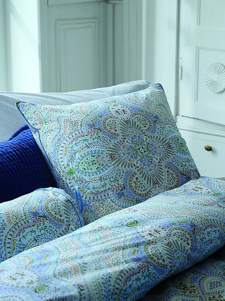 PIP STUDIO | Cojín relleno MOON FLOWER 53x53cm Azul Claro | Azul claro
