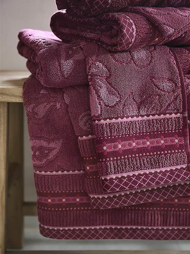 PIP STUDIO | Guante de baño JASMIN JACQUARD 16x22cm Rosa Oscuro | Baya