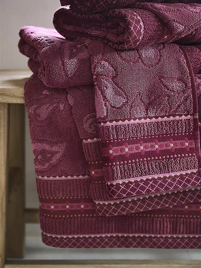 PIP STUDIO | Toalla de ducha JASMIN JACQUARD 70x140cm Rosa Oscuro | 