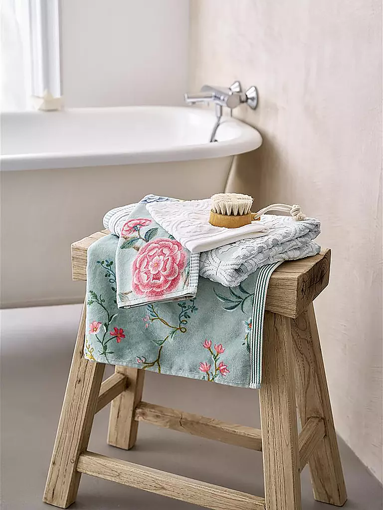 PIP STUDIO | Toalla LES FLEURS 55x100cm Azul | Azul claro