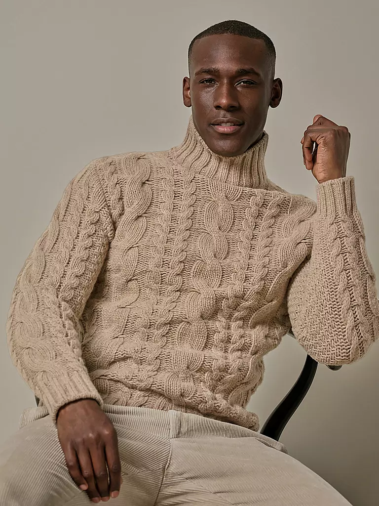 PROFUOMO | Rollkragenpullover | Marrón