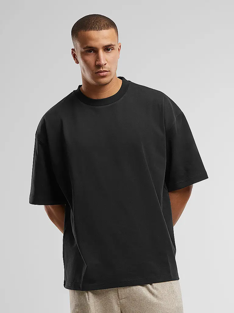 PROHIBITED | Camiseta de corte oversized | 