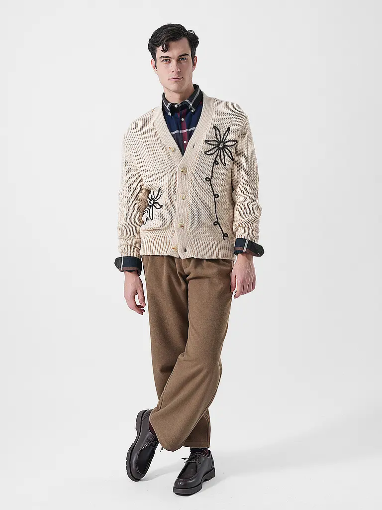 PROHIBITED | Nombre del producto: Pantalón DOUBLE PLEATED CLUB PANTS | Camel