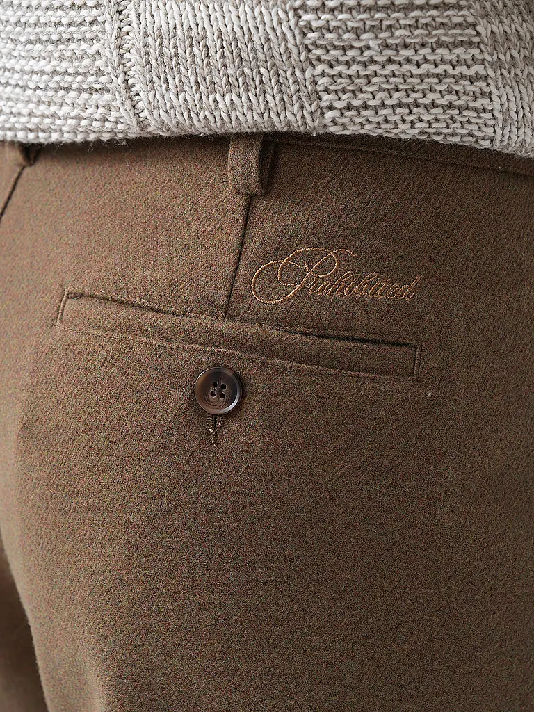 PROHIBITED | Nombre del producto: Pantalón DOUBLE PLEATED CLUB PANTS | Camel