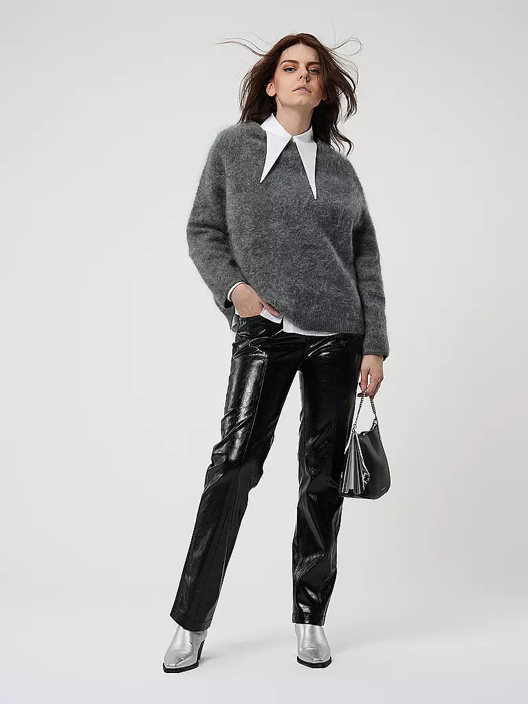 PUBLISHED BY | Bolso de cuero - Bolso bandolera ALL DAY BAG | Negro