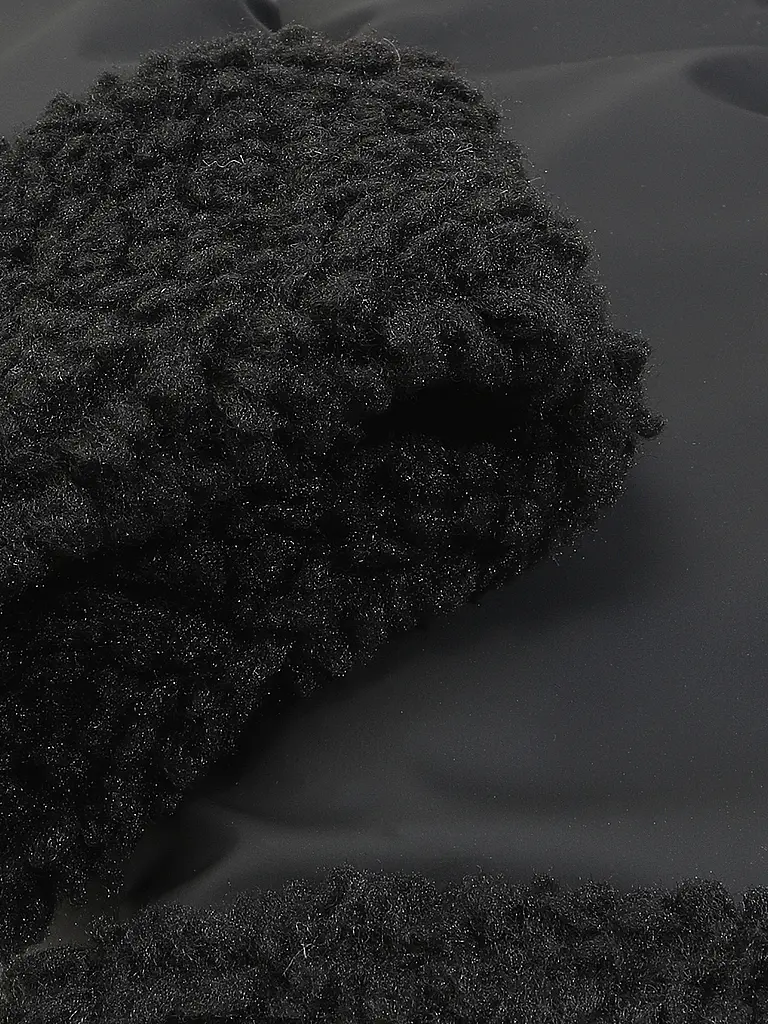 RAINS | Nombre del producto: Set 2 piezas Diadema y Guantes
Marca: RAINS
Color: negro
Categorías: Moda, Mujer

Material: Poliéster / Poliamida
Diseño: Liso
Estilo: Casual
Detalles: Logo | 