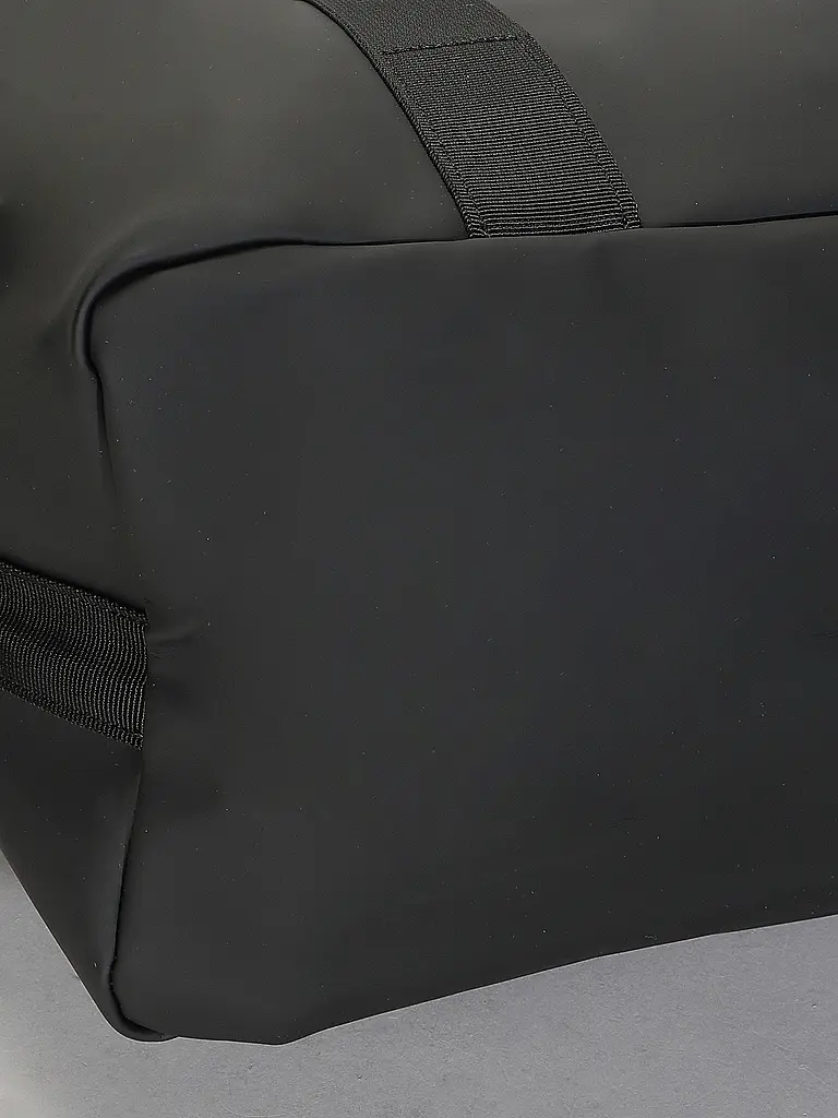 RAINS | Nombre del producto: Set de 2 piezas Weekender y neceser | 