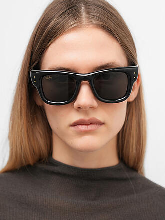 RAY BAN | Gafas de sol 0RB4940/50
Marca: RAY BAN
Color: negro
Categorías: Moda, Mujer, Hombre

Material: Plástico