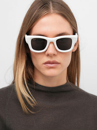 RAY BAN | Gafas de sol 0RB4940BP/47
Marca: RAY BAN
Color: blanco
Categorías: Moda, Mujer, Hombre

Material: Plástico