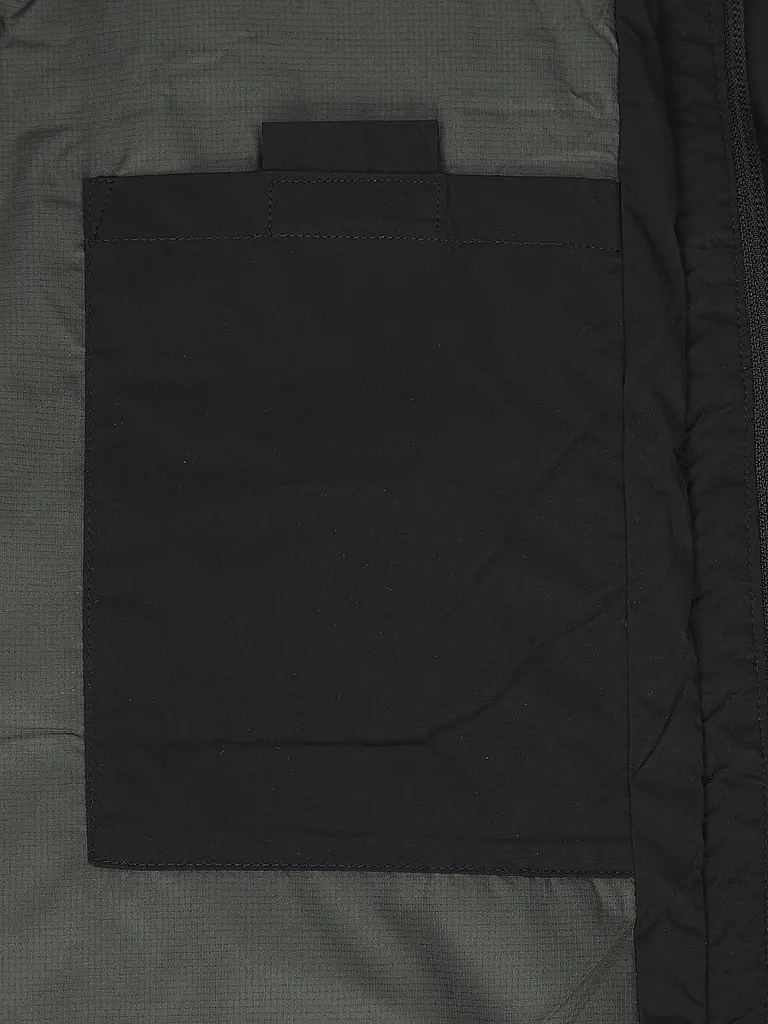 REPLAY | Steppjacke
Produktname: Chaqueta acolchada
Marke: REPLAY
Farbe: negro
Kategorien: Moda, Hombre

Ärmellänge: Manga larga
Material: Poliéster / Poliamida
Kragenform: Capucha, Cuello alto
Musterung: Liso
Passform (Oberbekleidung): Regular
Stil: Glamour, T | 