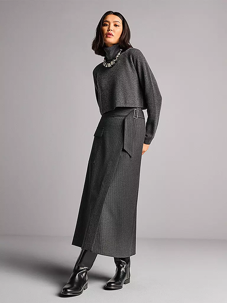RIANI | Maxifalda | Gris