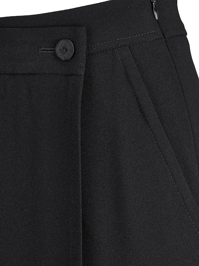RIANI | Pantalón acampanado 7/8 | Negro
