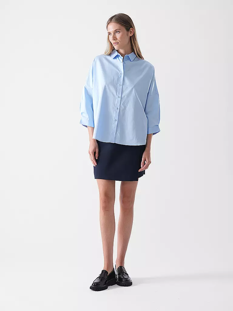 RICH & ROYAL | Blusa corte oversized | Azul claro