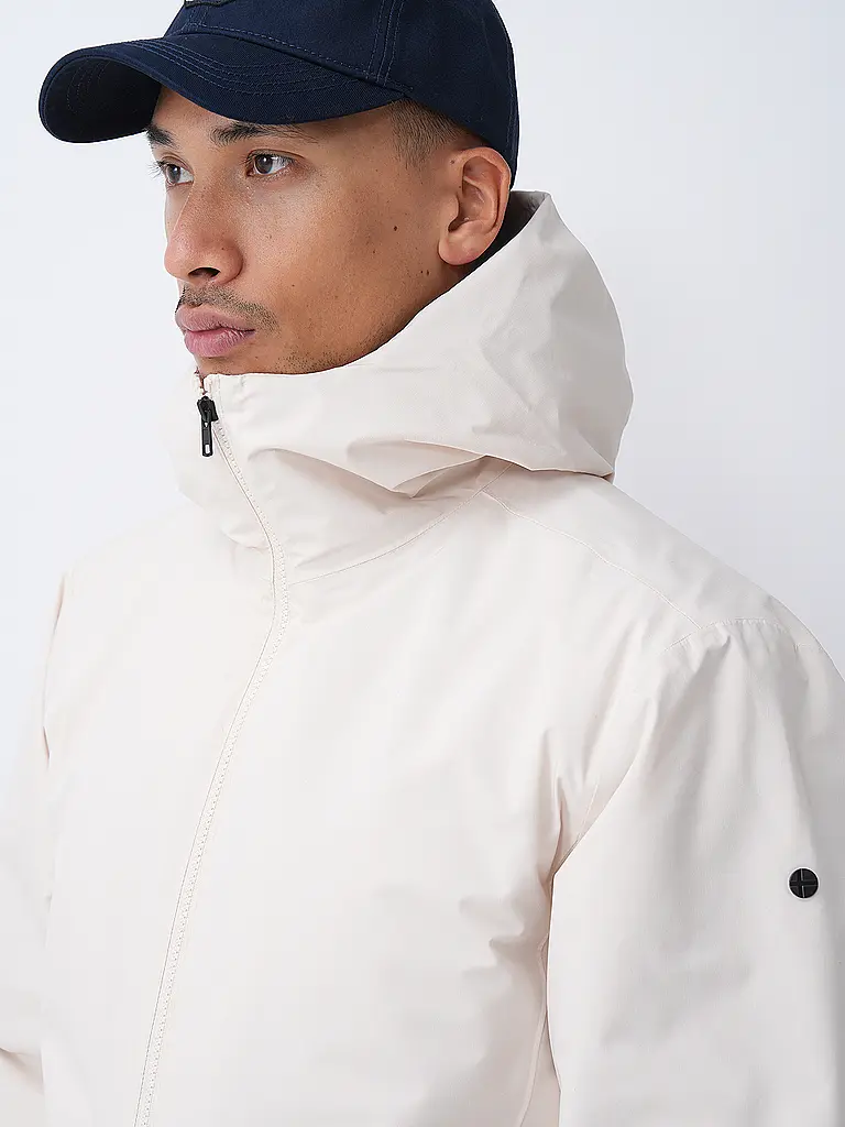 SCANDINAVIAN EDITION | 7758171 | 