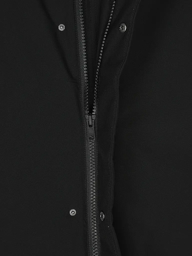 SCANDINAVIAN EDITION | Parka SHELTER III
Marca: SCANDINAVIAN EDITION
Color: negro
Categorías: Moda, Hombre

Largo de manga: Manga larga
Material: Poliéster / Poliamida, Plumón
Forma del cuello: Capucha
Diseño: Liso
Corte (Prenda exterior): Regular
Detalles: Bolsillos latera | 
