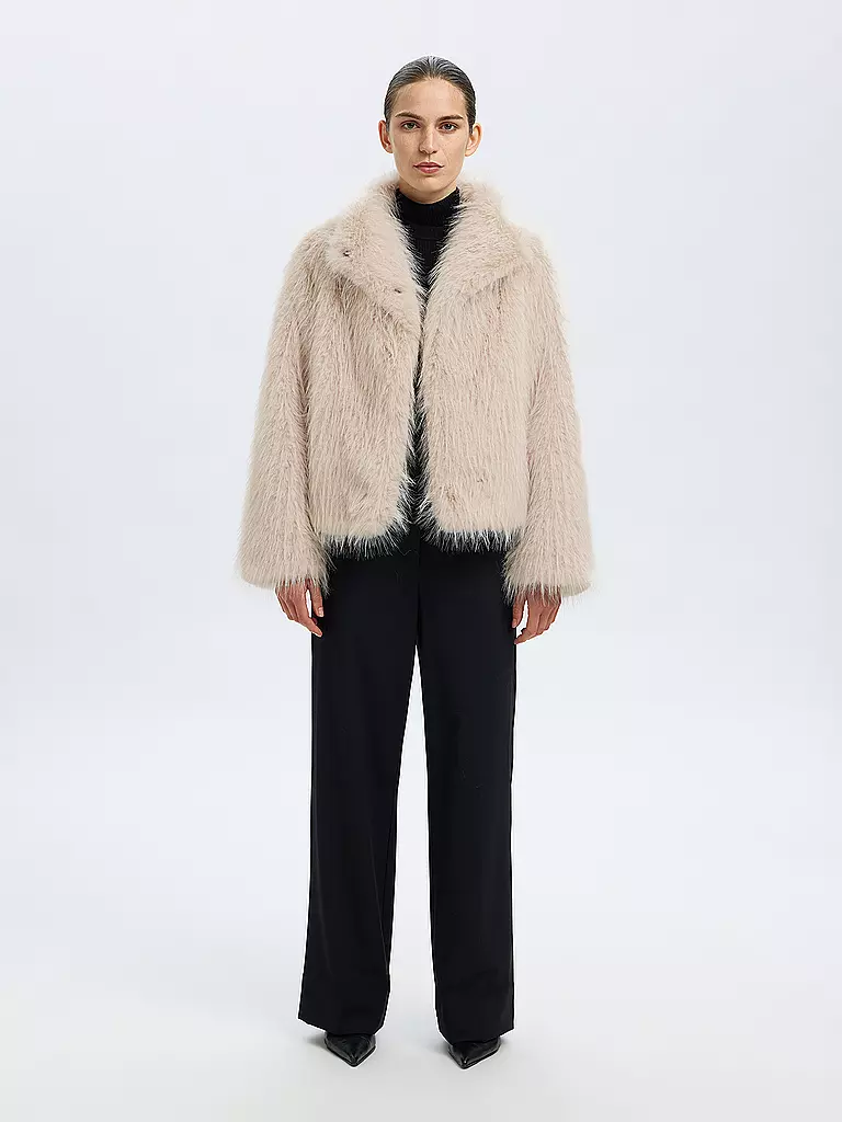 SELECTED FEMME | Chaqueta con aspecto de piel | creme