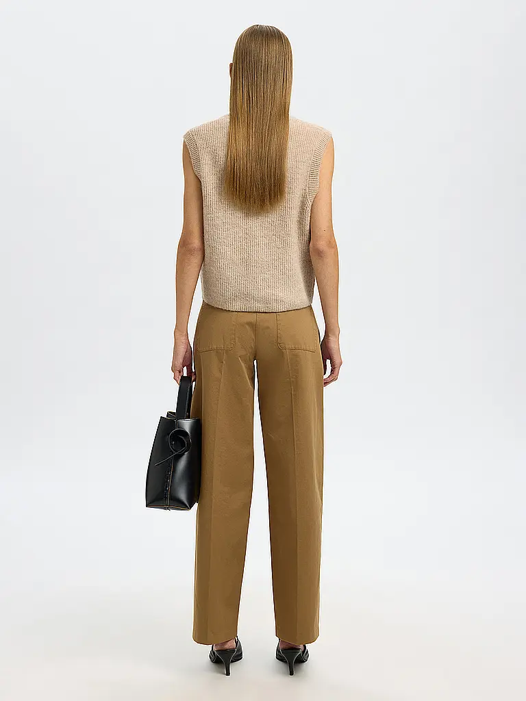 SELECTED FEMME | Gilet SLFLULU
Marca: SELECTED FEMME
Color: crema
Categorías: Moda,Damen

Largo de la manga: sin mangas
Escote: Cuello redondo
Material: Lana,Stretch
Diseño: Liso
Corte (Prenda exterior): Regular | Crema