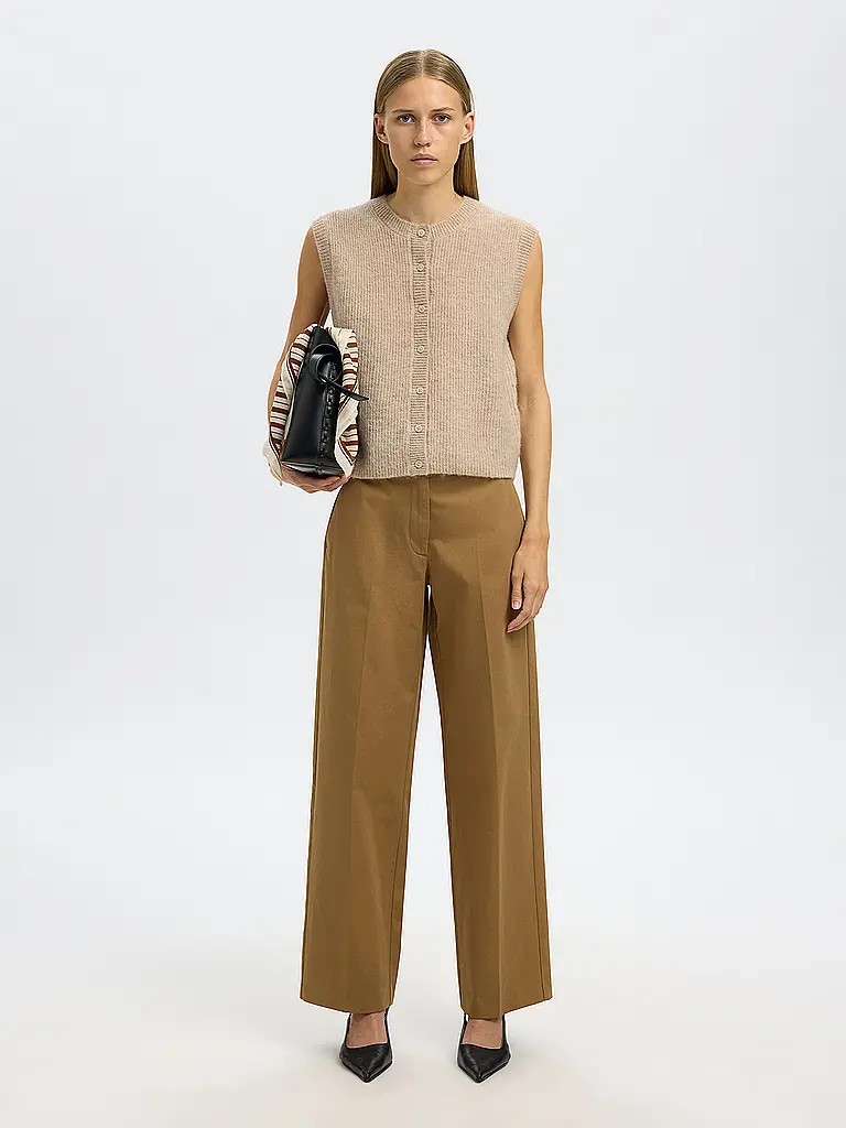 SELECTED FEMME | Gilet SLFLULU
Marca: SELECTED FEMME
Color: crema
Categorías: Moda,Damen

Largo de la manga: sin mangas
Escote: Cuello redondo
Material: Lana,Stretch
Diseño: Liso
Corte (Prenda exterior): Regular | Crema