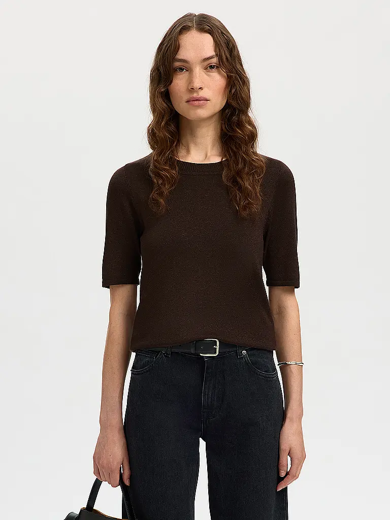 SELECTED FEMME | Pullover SLFLURA
Marca: SELECTED FEMME
Color: marrón
Categorías: Moda,Mujer
Largo de manga: Manga corta
Cuello: Cuello redondo
Material: Lyocell,Algodón,Metal,Lúrex,Nylon
Diseño: Liso
Corte (Prenda superior): Regular
Estilo: Pure
Detalles: Efecto br |