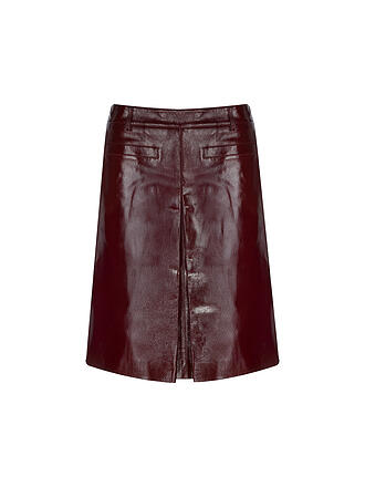 SELF-PORTRAIT | Falda de cuero