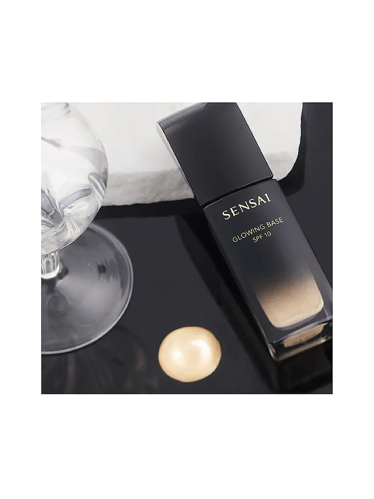 SENSAI | Glowing Base SPF10 30ml | Sin color