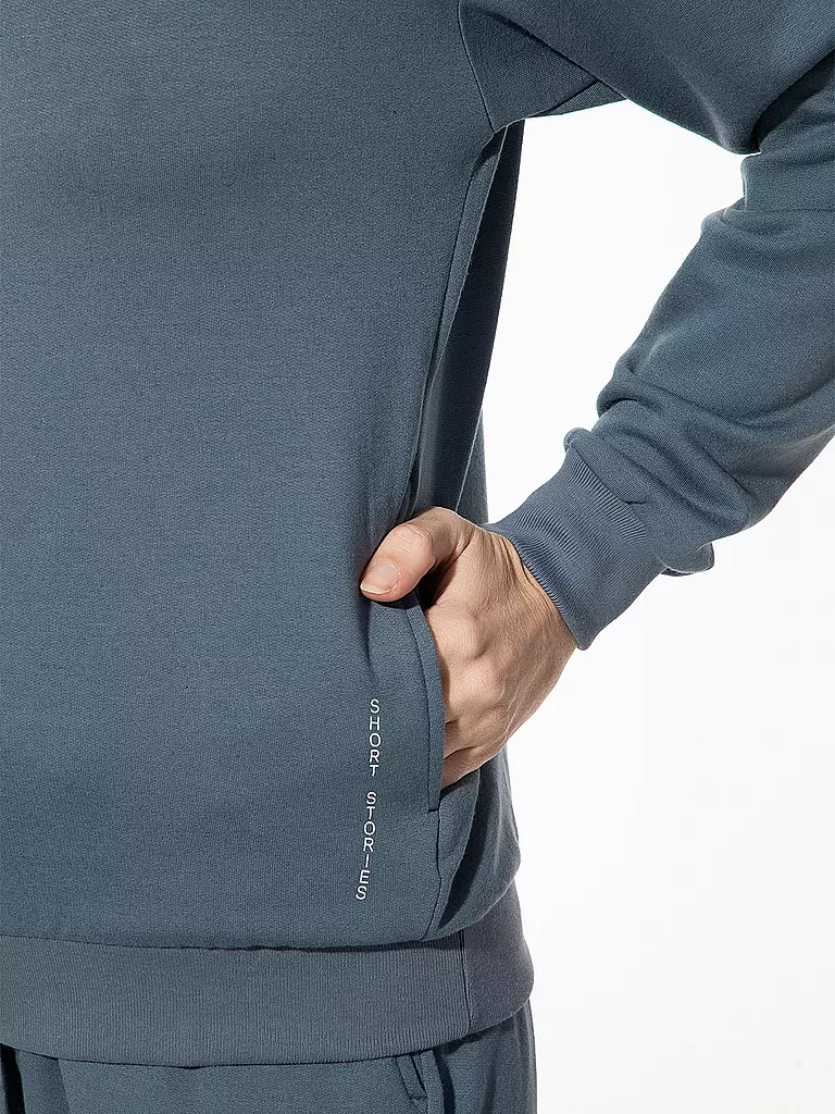 SHORT STORIES | Chaqueta de chándal para estar en casa | 