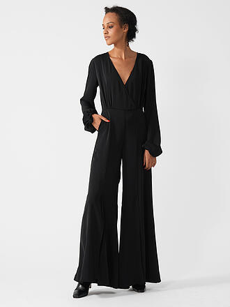 SILVIA SCHNEIDER | Mono