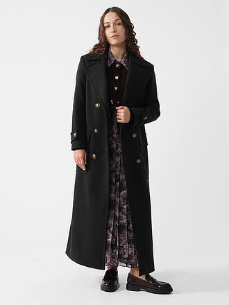 SILVIA SCHNEIDER | Abrigo