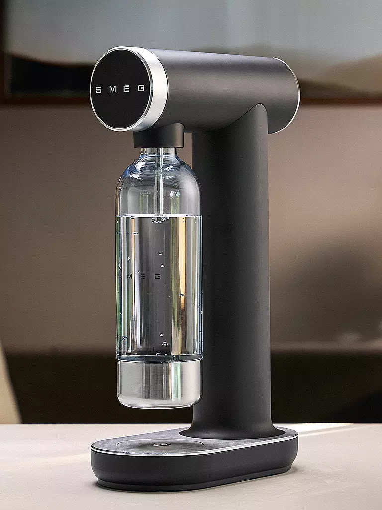 SMEG | Dispensador de agua con gas Soda-Stream 1L Negro/Mate | Negro